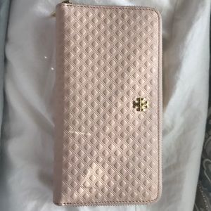 Tory Burch wallet